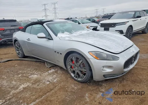 2011 Maserati Granturismo S z USA, uszkodzony, nr VIN ZAM45KMA4B0057057